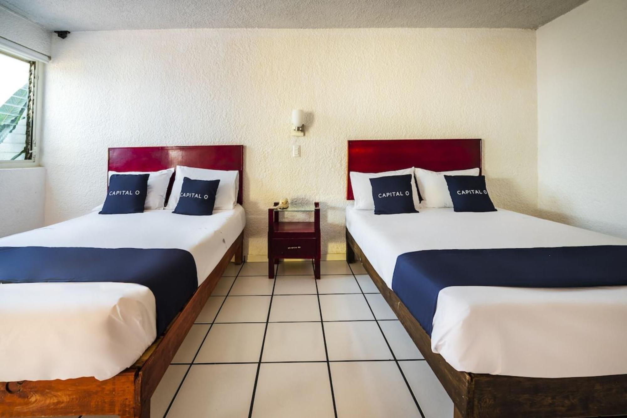 Hotel Capital O Colón, Ciudad Guzmán Jalisco Exterior foto
