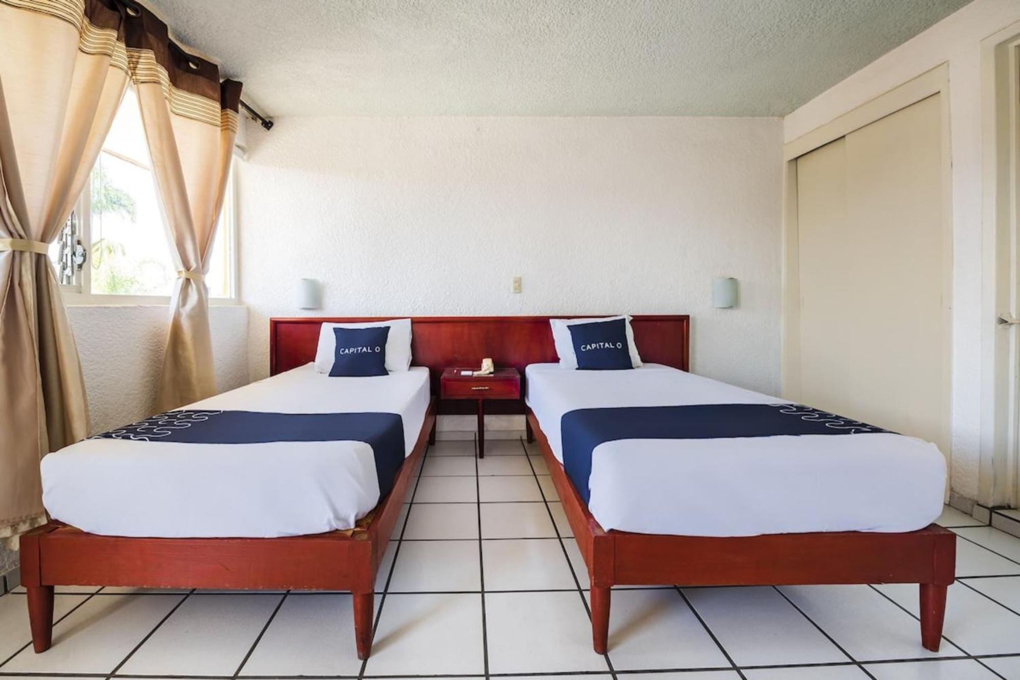 Hotel Capital O Colón, Ciudad Guzmán Jalisco Exterior foto